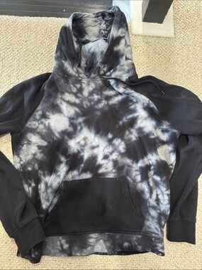 Zine Clothing Black & Gray Tie-Dye Hoodie